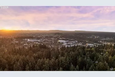 1993 Fircrest Dr, Eugene, OR 97403 - Photo 47