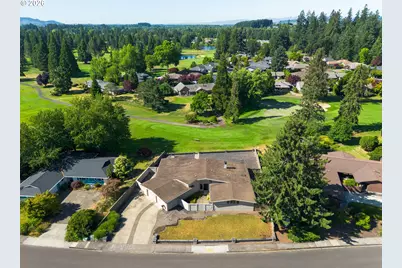 2035 NW Saint Andrews Dr, McMinnville, OR 97128 - Photo 41