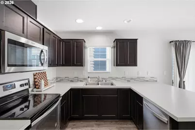 619 NE 137th Ave, Vancouver, WA 98684 - Photo 11