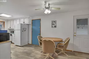 1720 Jansen Way, Woodburn, OR 97071 - Photo 11