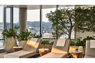 550 SW 10th Ave, Portland, OR 97205 - Photo 31