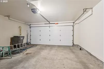 3441 SW Vermont St, Portland, OR 97219 - Photo 31