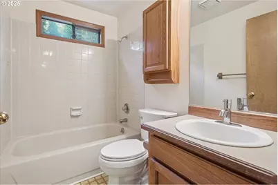 3441 SW Vermont St, Portland, OR 97219 - Photo 29