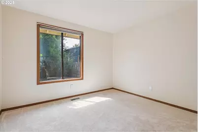 3441 SW Vermont St, Portland, OR 97219 - Photo 25