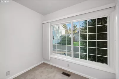 343 NE Jackson St, Hillsboro, OR 97124 - Photo 11