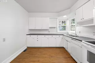 343 NE Jackson St, Hillsboro, OR 97124 - Photo 13