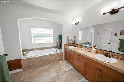 331 SE 13th Pl, Canby, OR 97013 - Photo 23
