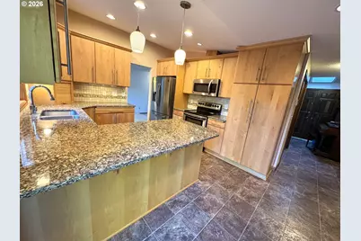 2318 NE Brookview Dr, Vancouver, WA 98686 - Photo 13