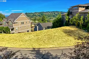 13501 SE Mountain Crest Dr, Happy Valley, OR 97086 - Photo 1