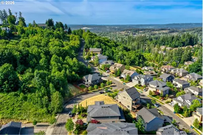 13501 SE Mountain Crest Dr, Happy Valley, OR 97086 - Photo 5