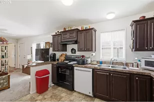 1475 Green Acres Rd, Eugene, OR 97408 - Photo 9