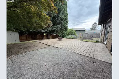 11530 SW Tigard Dr, Portland, OR 97223 - Photo 19