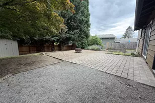 11530 SW Tigard Dr, Portland, OR 97223 - Photo 19