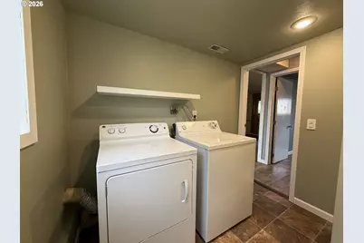 11530 SW Tigard Dr, Portland, OR 97223 - Photo 17