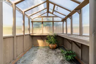 3911 SE 104th Ave, Portland, OR 97266 - Photo 27