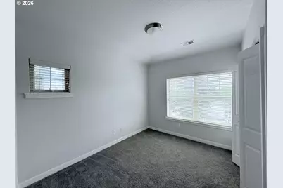 8902 NE Brentford Ter, Hillsboro, OR 97006 - Photo 19