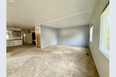 3909 E Fourth Plain Blvd #61, Vancouver, WA 98661 - Photo 7