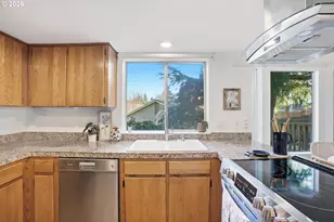 20182 SW Tillamook Ct, Tualatin, OR 97062 - Photo 13