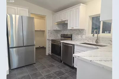 4808 SE 134th Dr, Portland, OR 97236 - Photo 9