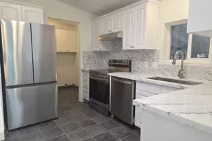 4808 SE 134th Dr, Portland, OR 97236 - Photo 9