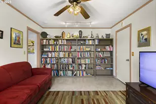 14614 SE Rhone St, Portland, OR 97236 - Photo 21