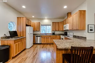 4054 Alder St, Eugene, OR 97405 - Photo 7