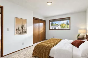 17355 NE Wasco St, Portland, OR 97230 - Photo 15