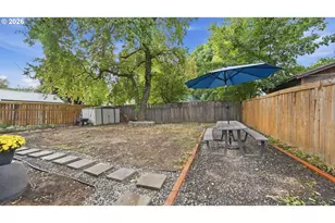 218 E Collins St, Goldendale, WA 98620 - Photo 31