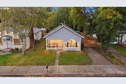218 E Collins St, Goldendale, WA 98620 - Photo 37