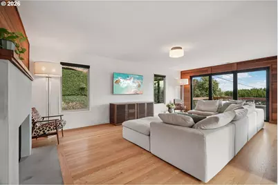 6487 SW Parkhill Way, Portland, OR 97239 - Photo 5