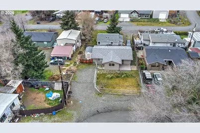 417 Gertrude Dr, Dallesport, WA 98617 - Photo 25