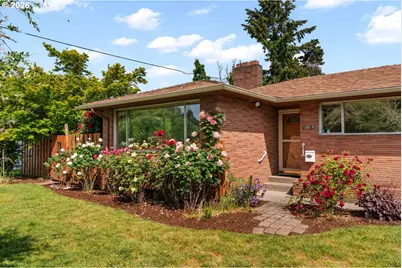 10919 SE Mill Ct, Portland, OR 97216 - Photo 3