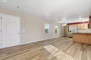 300 SW 7th Ave, Battle Ground, WA 98604 - Photo 5