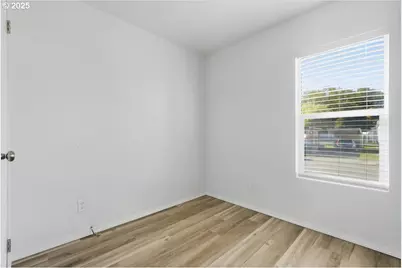 300 SW 7th Ave #901, Battle Ground, WA 98604 - Photo 17