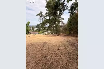 1212 SE Reservoir Ave, Roseburg, OR 97470 - Photo 23