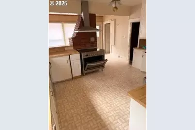 1212 SE Reservoir Ave, Roseburg, OR 97470 - Photo 13