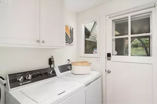 2695 SW Montgomery Dr, Portland, OR 97201 - Photo 39