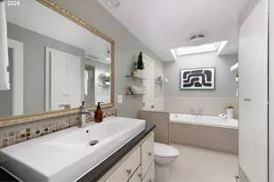 2695 SW Montgomery Dr, Portland, OR 97201 - Photo 33