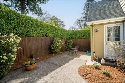 2695 SW Montgomery Dr, Portland, OR 97201 - Photo 45