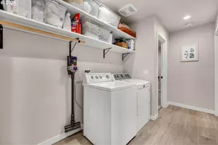 211 W Oak St, Yacolt, WA 98675 - Photo 35