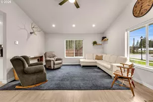 211 W Oak St, Yacolt, WA 98675 - Photo 9