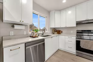 211 W Oak St, Yacolt, WA 98675 - Photo 15