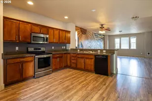 10903 NE 8th Cir, Vancouver, WA 98664 - Photo 9