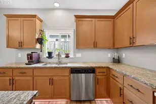 467 E Johnson St, Carlton, OR 97111 - Photo 13