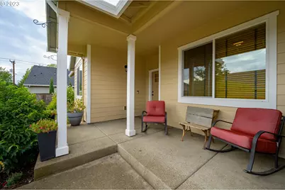 467 E Johnson St, Carlton, OR 97111 - Photo 3
