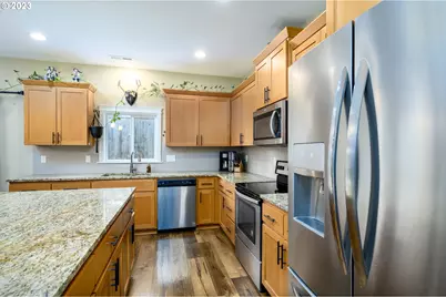 467 E Johnson St, Carlton, OR 97111 - Photo 11