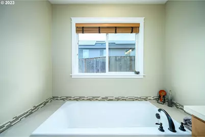 467 E Johnson St, Carlton, OR 97111 - Photo 19