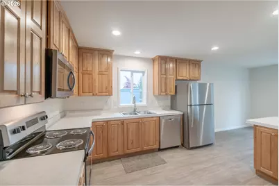 3253 Comber Ct NE, Salem, OR 97305 - Photo 13