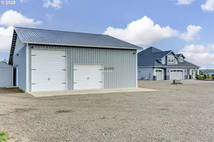 9946 NW 326th Pl, Hillsboro, OR 97124 - Photo 35