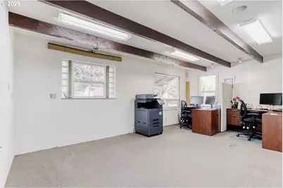 2020 NE 102nd Ave, Portland, OR 97220 - Photo 9